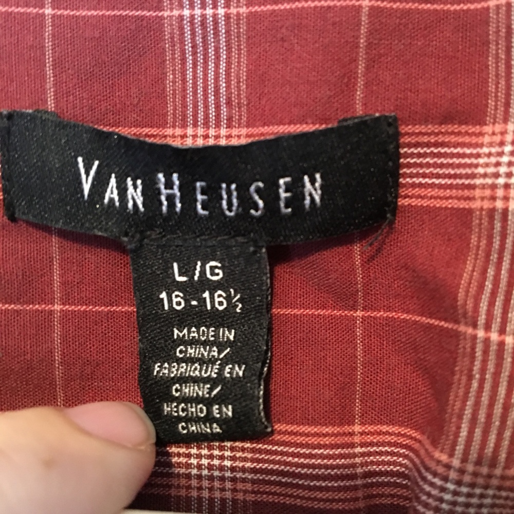 Men's Red Van Heusen Plaid Button Down Shirt - Picture 3 of 7